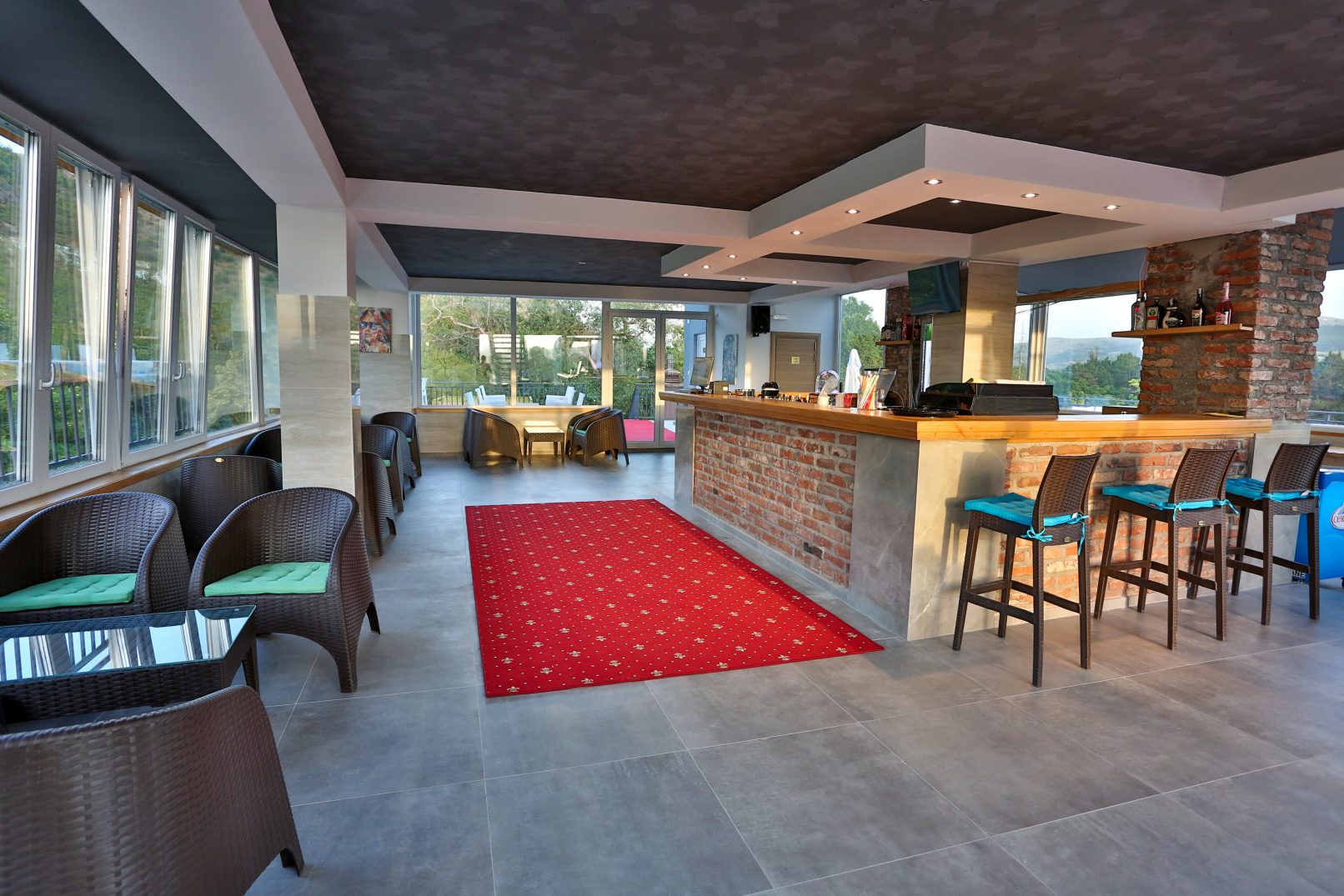 ROOFTOP BAR Kumanovo Spa